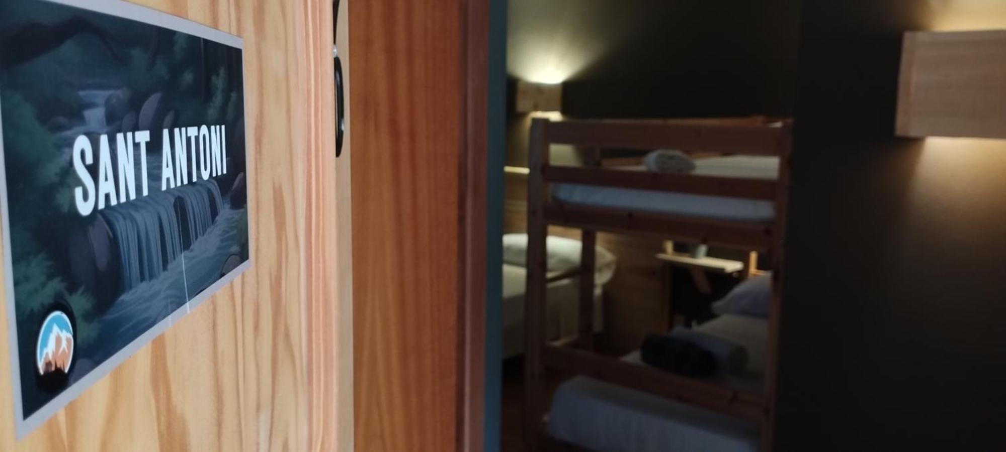 Hostal Casa Pirineus & Deportes De Aventura Baró المظهر الخارجي الصورة